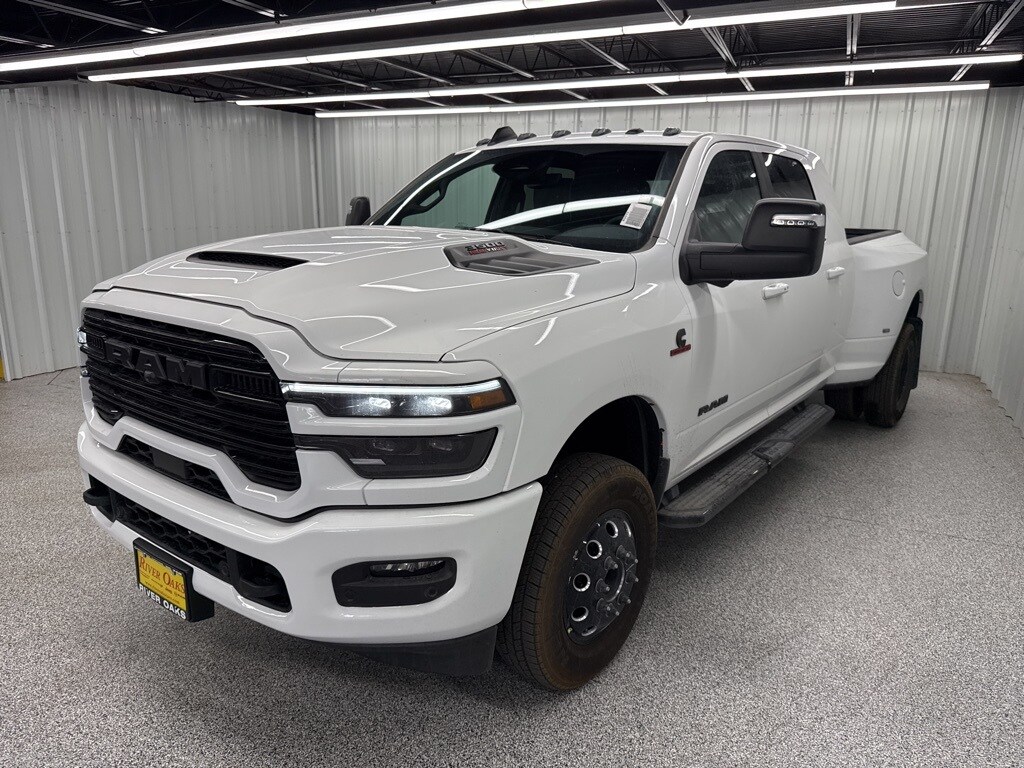 2025 Ram 3500 Laramie photo 3
