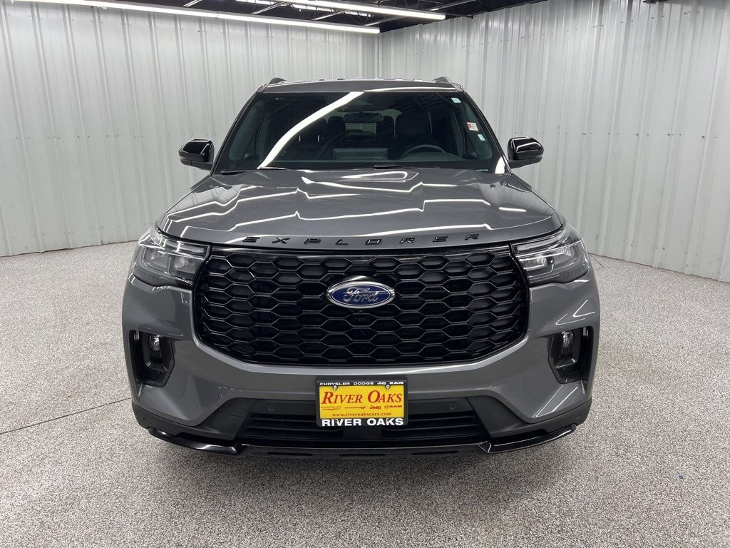 Used 2025 Ford Explorer ST-Line SUV