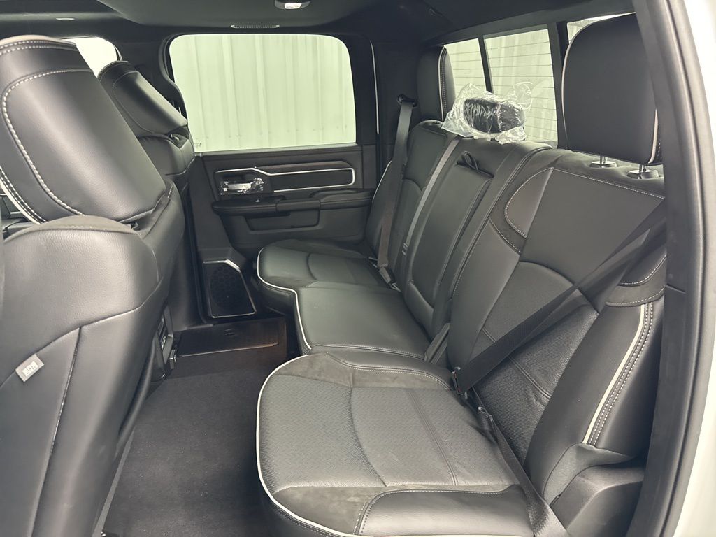 2026 RAM 2500 Laramie - Photo 9