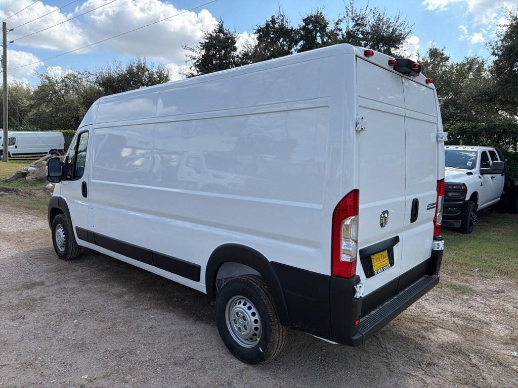2026 Ram ProMaster 2500 Cargo Van photo 4