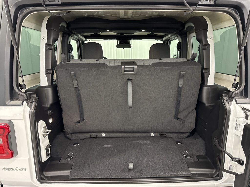 2025 Jeep Wrangler 2-Door Rubicon - Photo 8