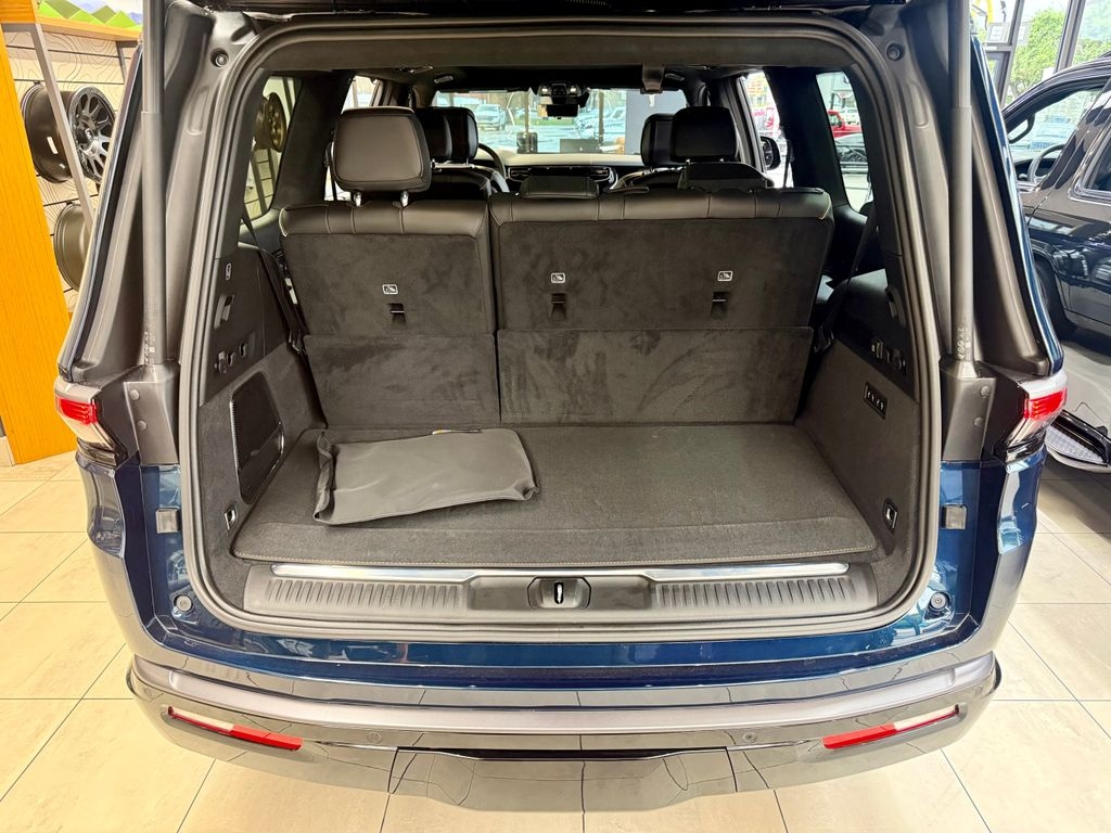 New 2026 Jeep Grand Wagoneer SUMMIT RESERVE 4X4 Sport Utility