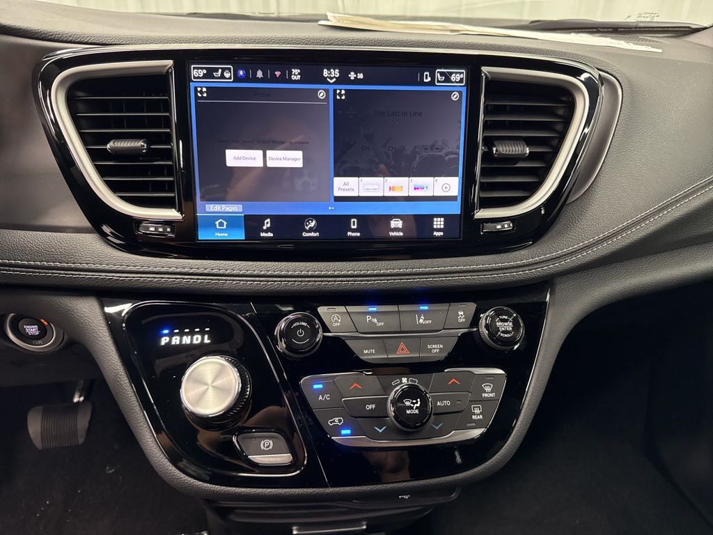 2026 Chrysler Pacifica Select - Photo 22
