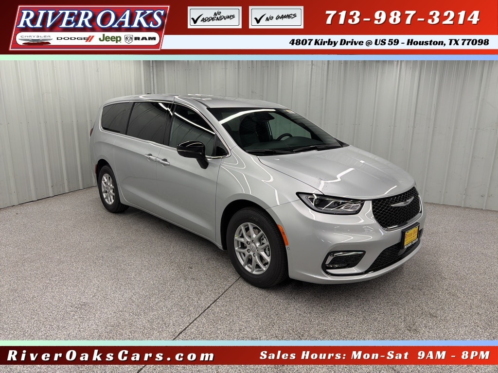 2026 Chrysler Pacifica Passenger Van 