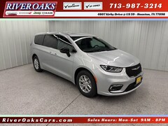 2026 Chrysler Pacifica SELECT Passenger Van