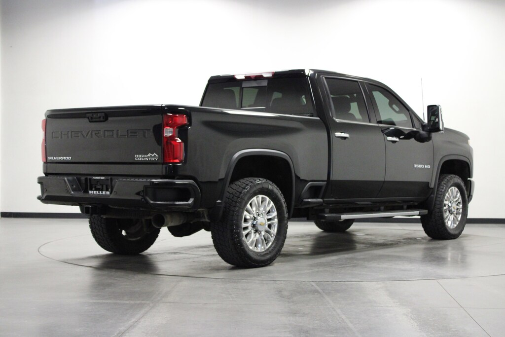 Used 2023 Chevrolet Silverado 3500HD High Country 4WD Crew Cab 159 High Country