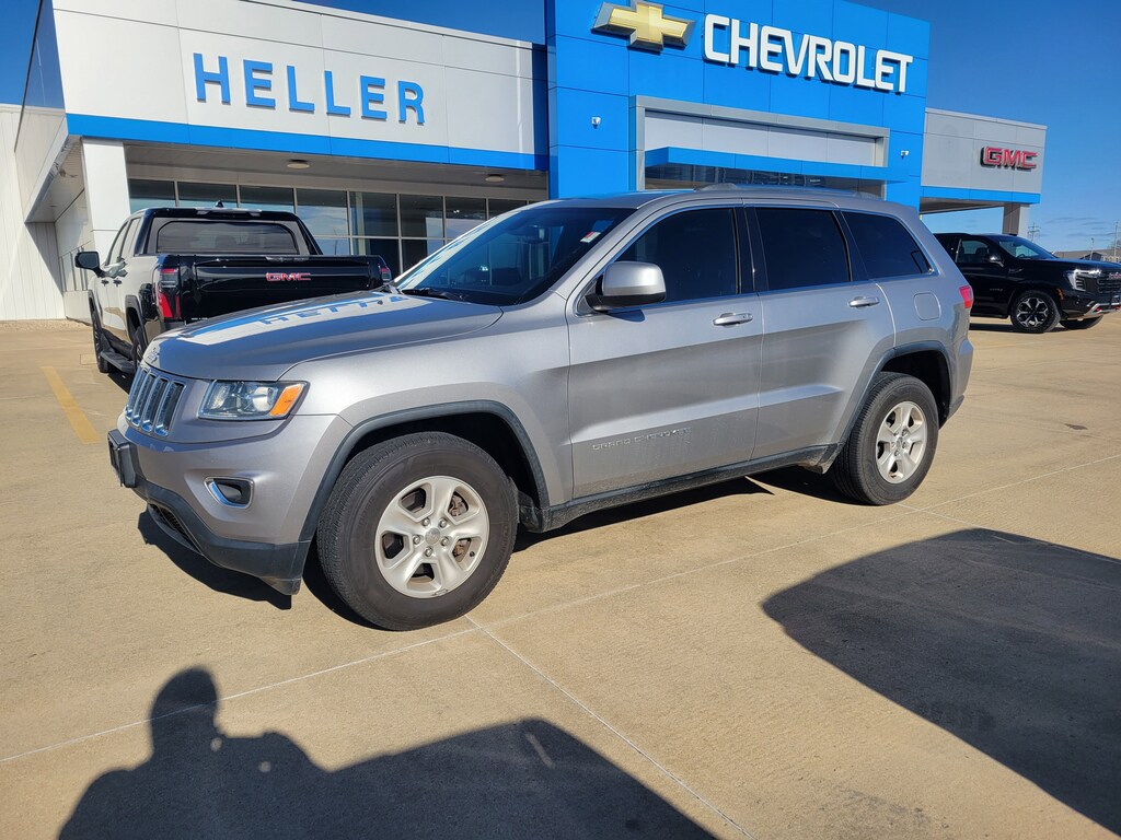 Used 2015 Jeep Grand Cherokee Laredo 4WD Laredo
