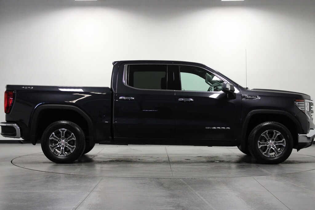 Used 2024 GMC Sierra 1500 SLT 4WD Crew Cab 147 SLT