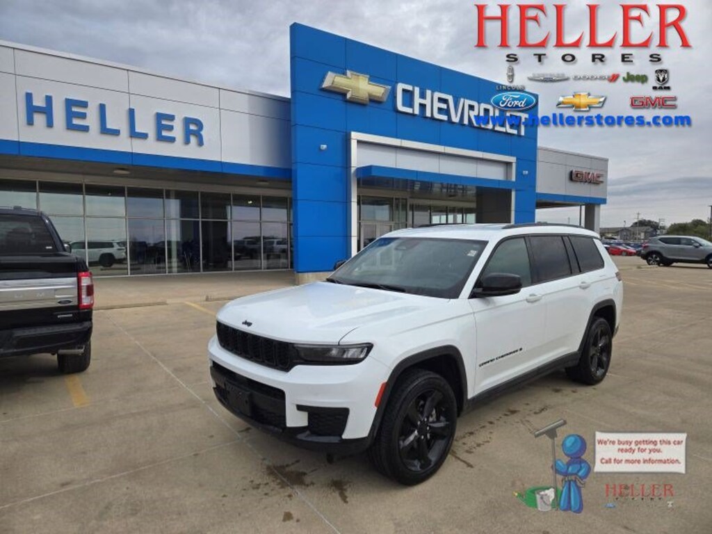 Used 2023 Jeep Grand Cherokee L Altitude Altitude 4x4