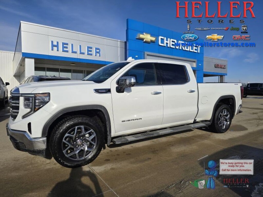 Used 2023 GMC Sierra 1500 SLT 4WD Crew Cab 157 SLT