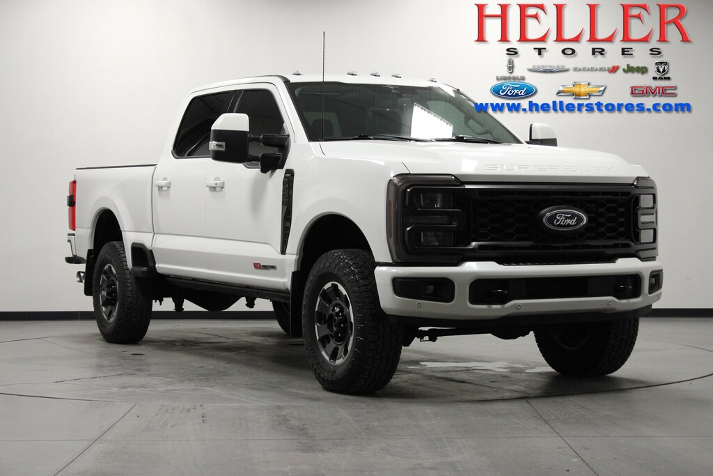Used 2023 Ford F-250 Super Duty LARIAT LARIAT 4WD Crew Cab 6.75 Box