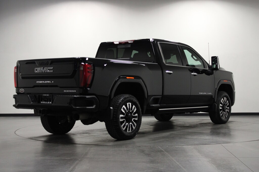 Used 2025 GMC Sierra 3500HD Denali Ultimate 4WD Crew Cab 159 Denali Ultimate