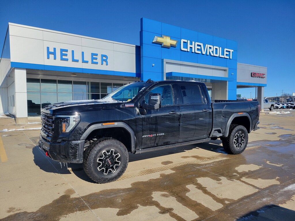 Used 2025 GMC Sierra 2500HD AT4X 4WD Crew Cab 159 AT4X