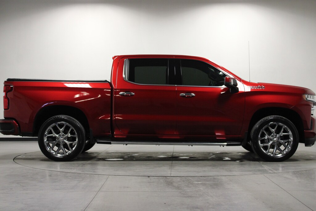 Used 2021 Chevrolet Silverado 1500 High Country 4WD Crew Cab 147 High Country