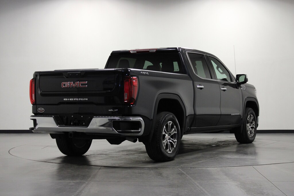 Used 2024 GMC Sierra 1500 SLT 4WD Crew Cab 147 SLT