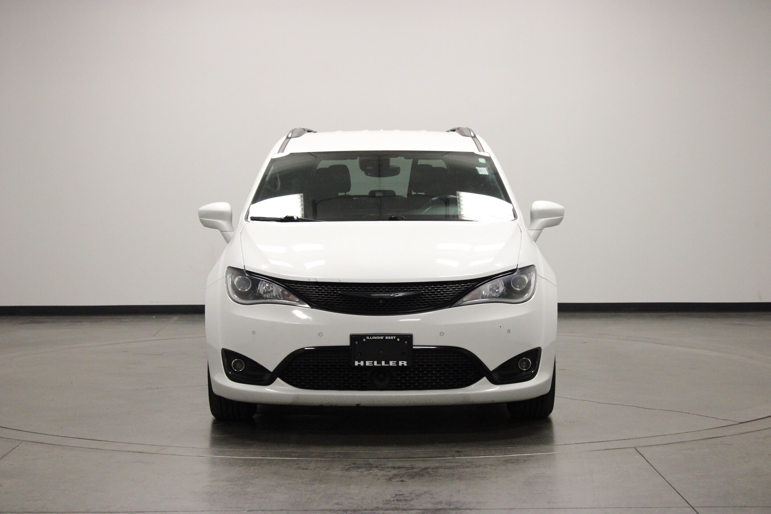 Used 2018 Chrysler Pacifica Touring L Plus with VIN 2C4RC1EG2JR182382 for sale in Pontiac, IL