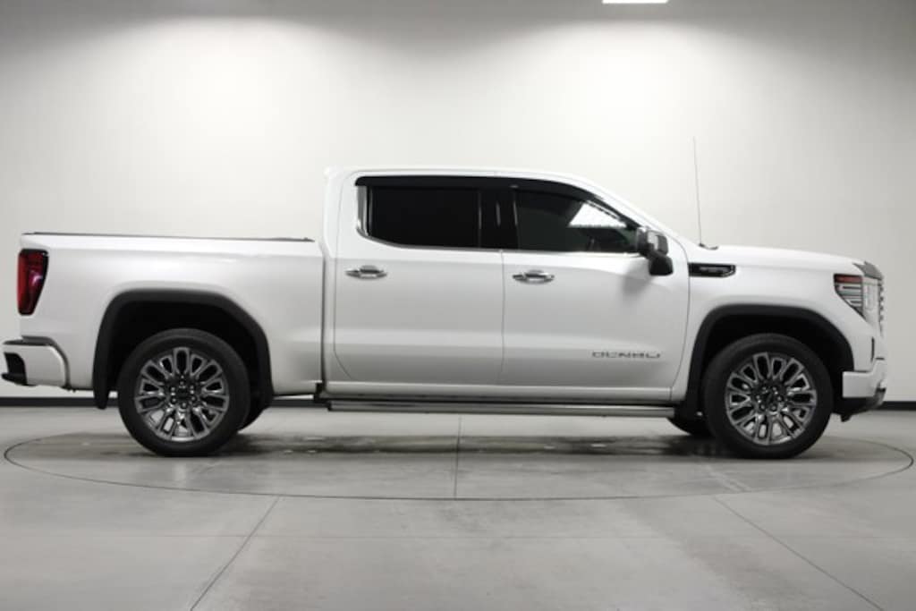 Used 2025 GMC Sierra 1500 Denali Ultimate Crew Cab Short Bed Truck