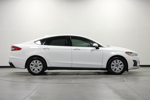 Used 2020 Ford Fusion S with VIN 3FA6P0G71LR266968 for sale in Pontiac, IL