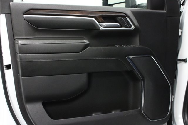 2024 GMC Sierra 3500HD SLT - Photo 10