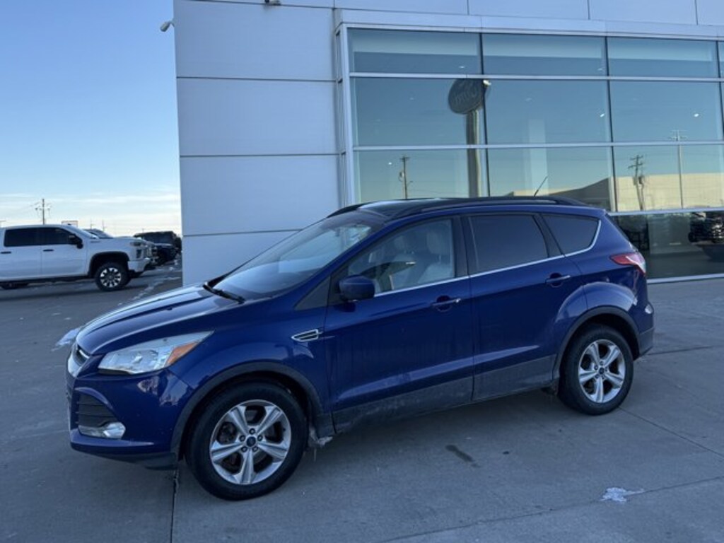 Used 2015 Ford Escape SE SUV