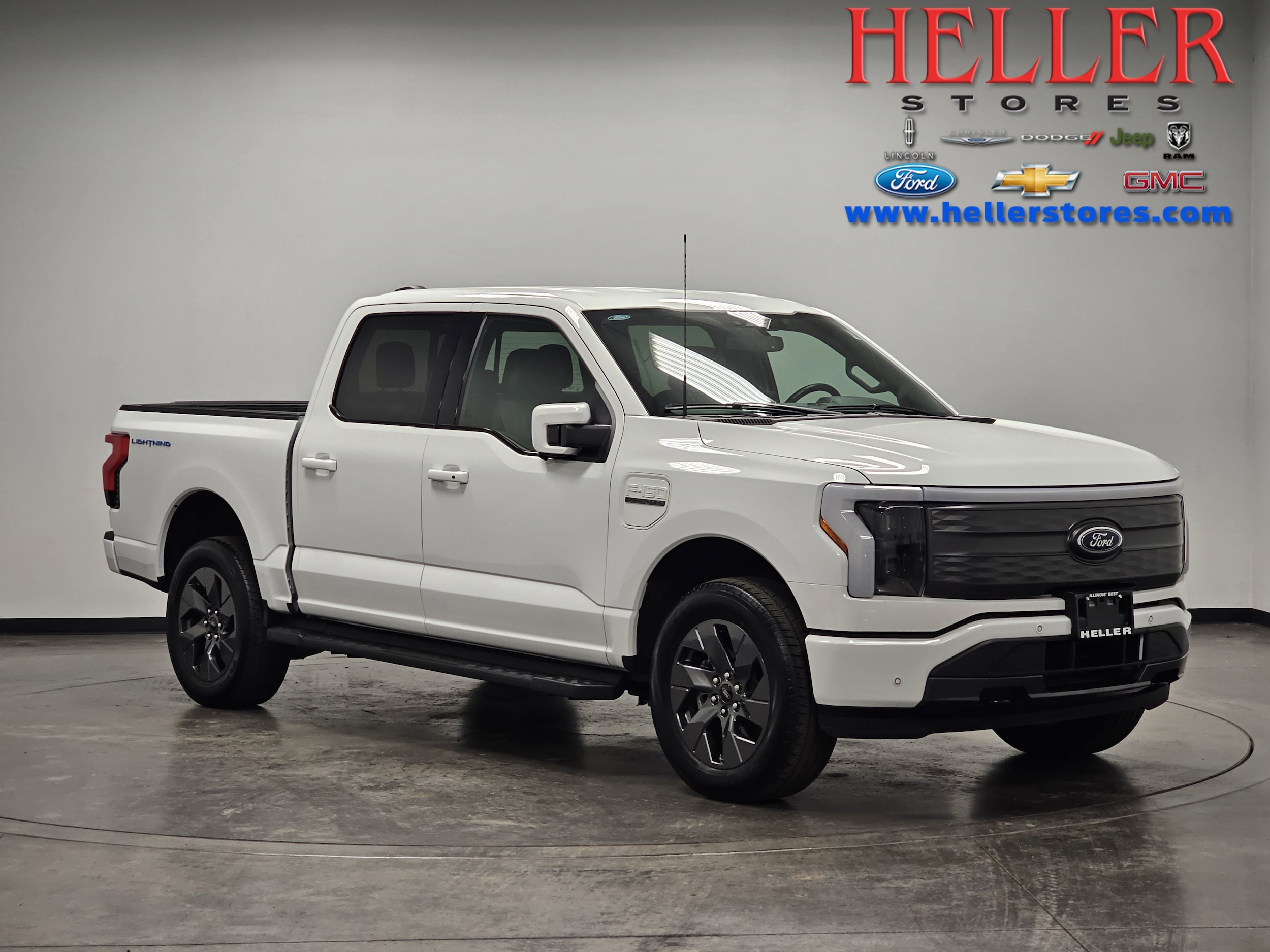 2023 Ford F-150 Lightning Lariat's photo