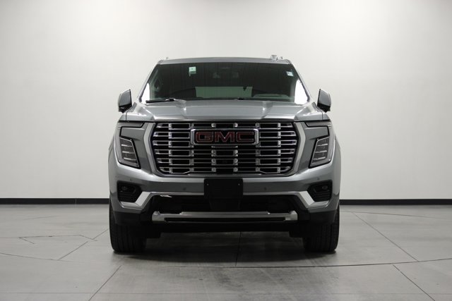 2025 GMC Yukon Denali - Photo 8
