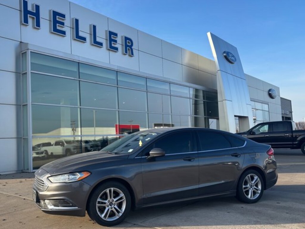 Used 2018 Ford Fusion SE Sedan