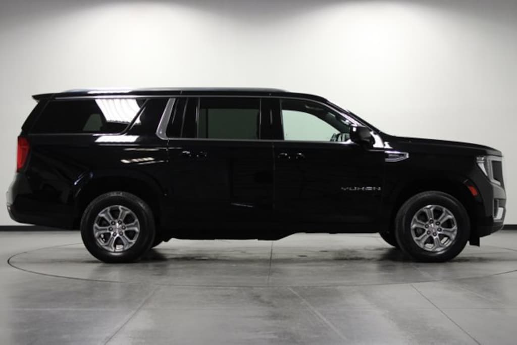 Used 2024 GMC Yukon XL SLE SUV