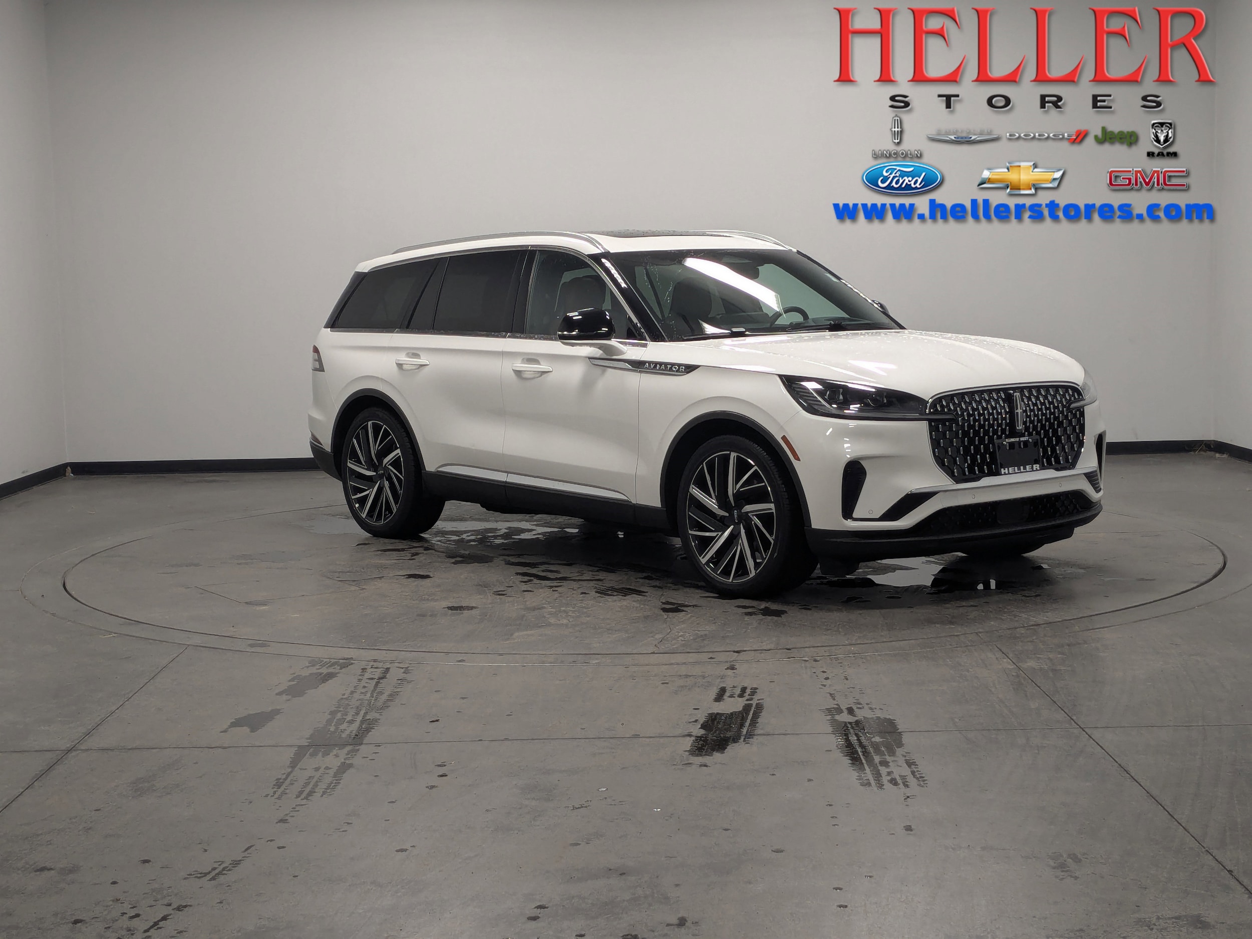 2025 Lincoln Aviator Reserve's photo