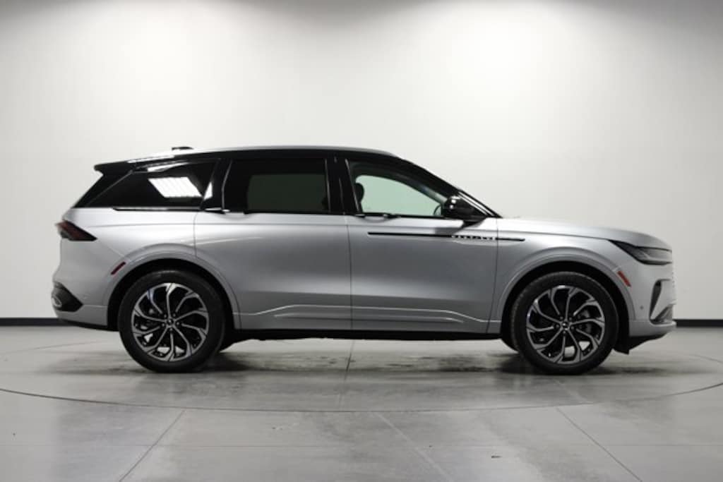 Used 2024 Lincoln Nautilus Reserve SUV