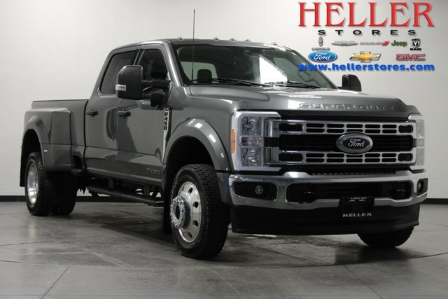 2023 Ford F-450 XLT 4x4 Crew Cab 8' Box DRW's photo