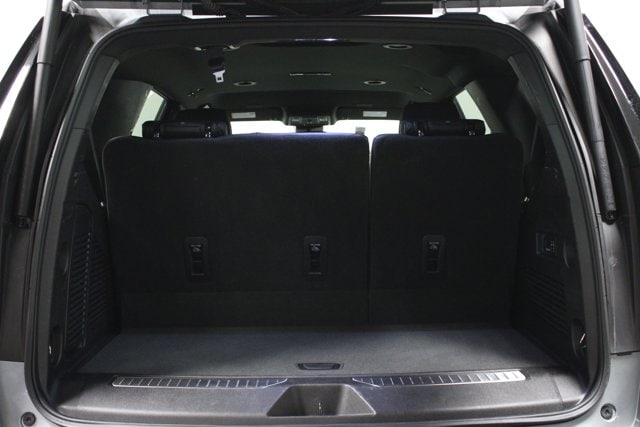 2025 GMC Yukon Denali - Photo 13