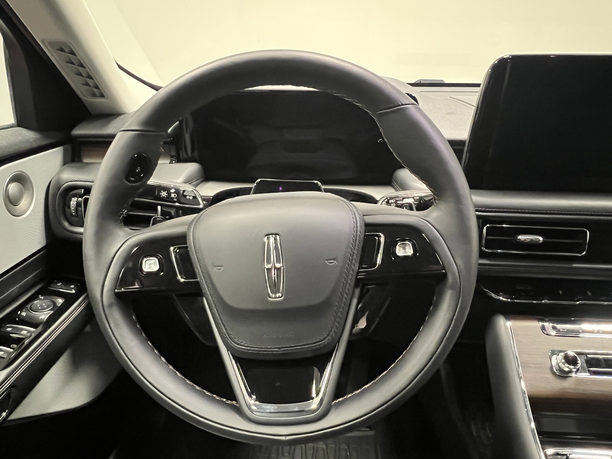 2025 Lincoln Aviator Reserve - Photo 14