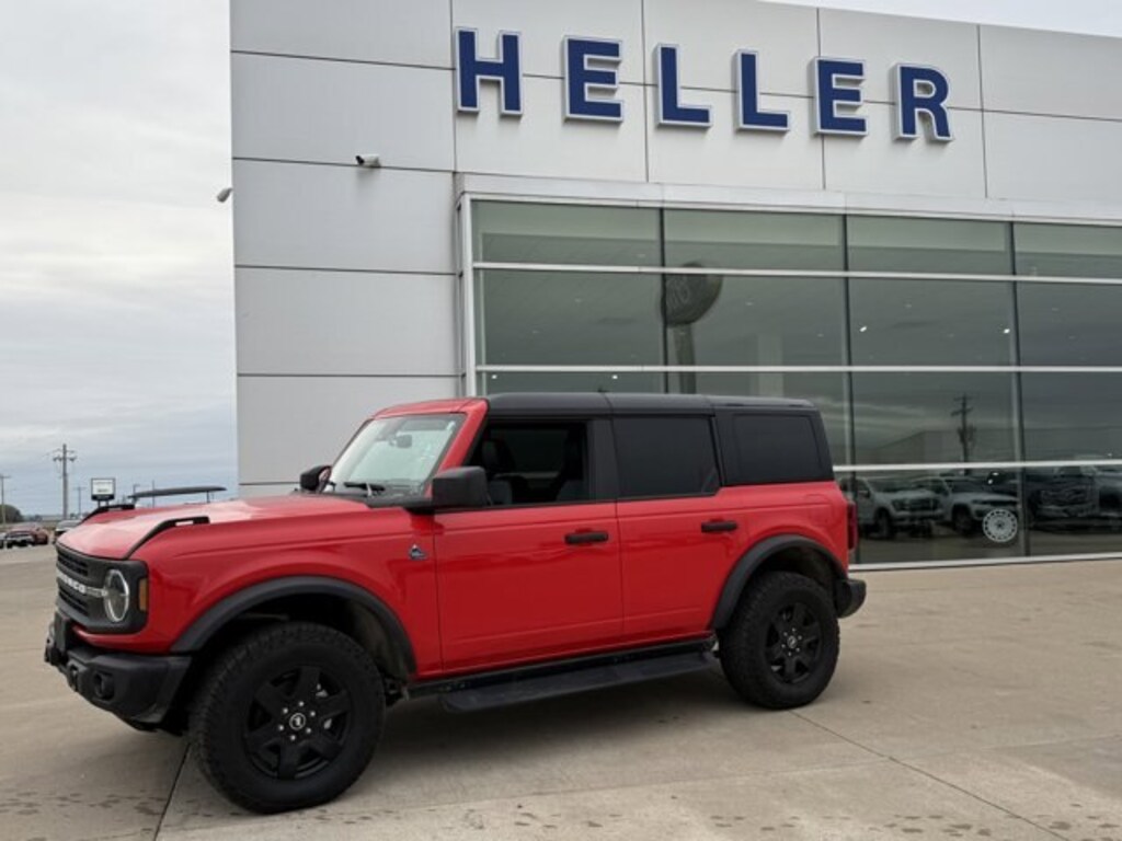 Used 2024 Ford Bronco Black Diamond SUV