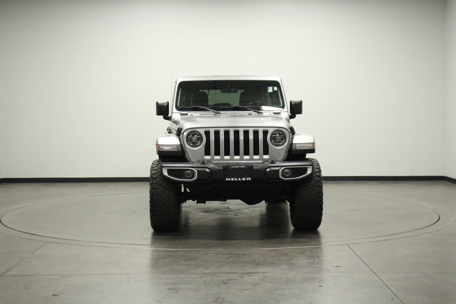 Used 2019 Jeep Wrangler Unlimited Sahara with VIN 1C4HJXEG9KW670502 for sale in Pontiac, IL