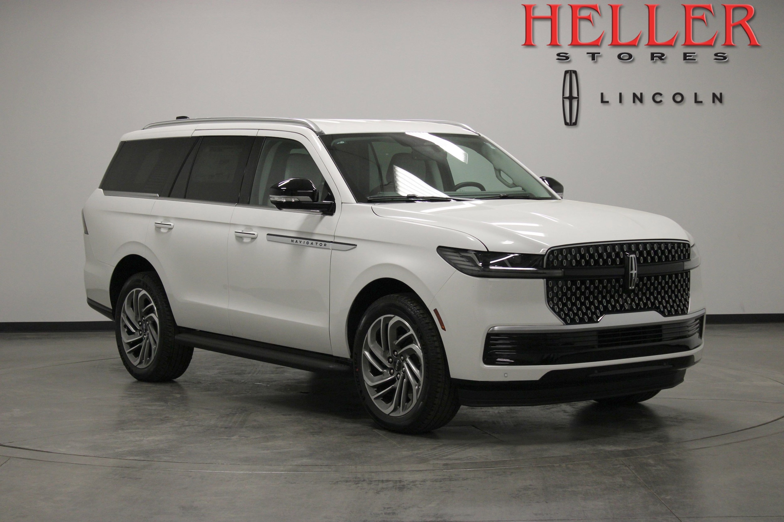 2026 Lincoln Navigator Premiere AWD's photo