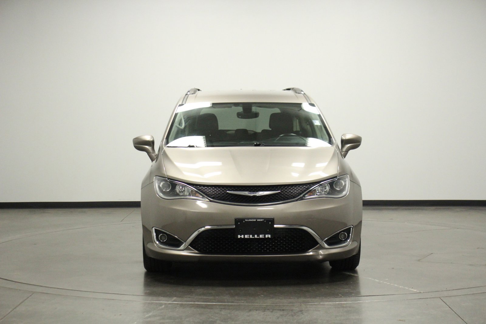 Used 2017 Chrysler Pacifica Touring-L Plus with VIN 2C4RC1EG6HR836035 for sale in Pontiac, IL