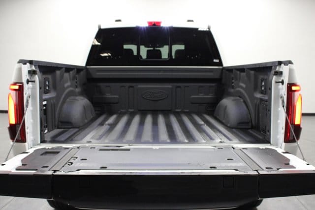 2024 Ford F-150 Platinum - Photo 14