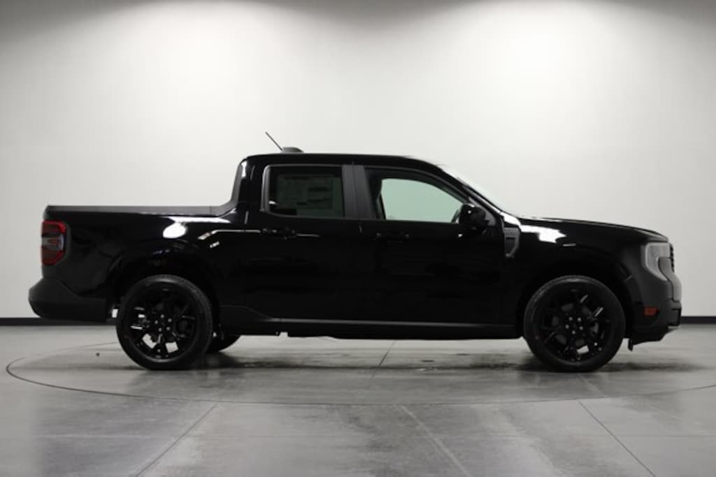 Used 2025 Ford Maverick Lariat Crew Cab Short Bed Truck