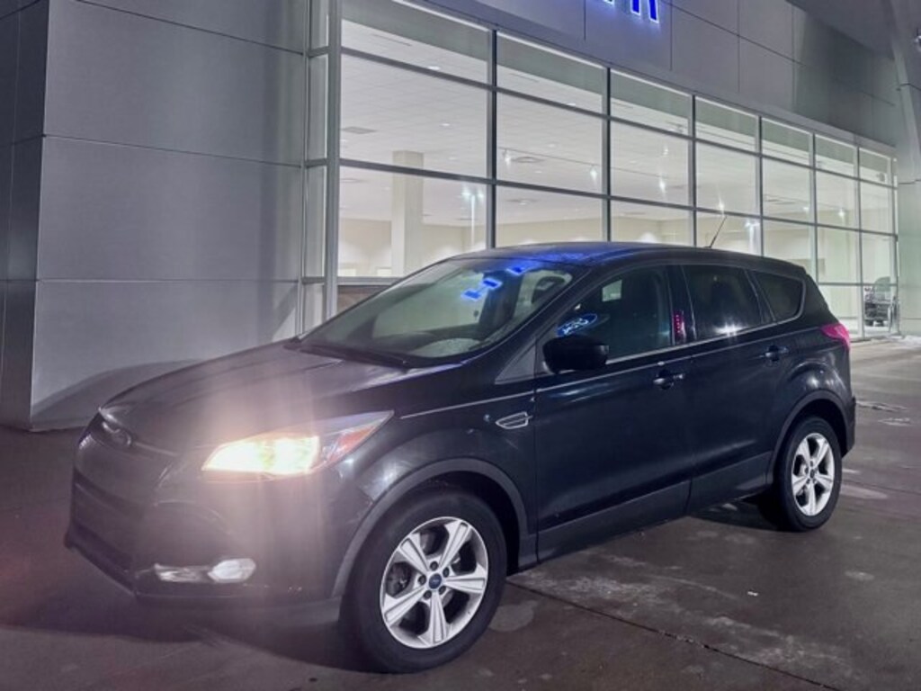 Used 2015 Ford Escape SE SUV