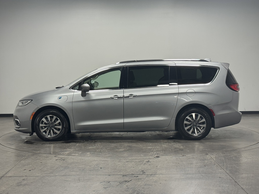 Used 2021 Chrysler Pacifica Hybrid Touring L Passenger Van