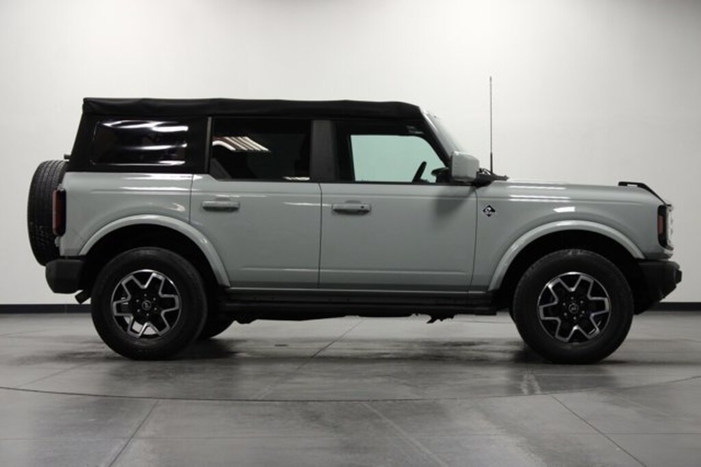 Used 2022 Ford Bronco Outer Banks SUV