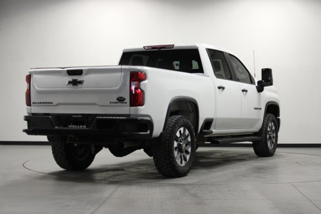 Used 2024 Chevrolet Silverado 2500HD Custom Crew Cab Short Bed Truck