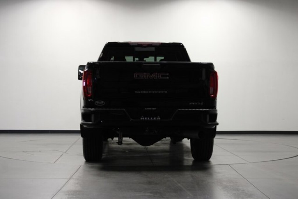 Used 2020 GMC Sierra 2500HD AT4 Crew Cab Short Bed Truck