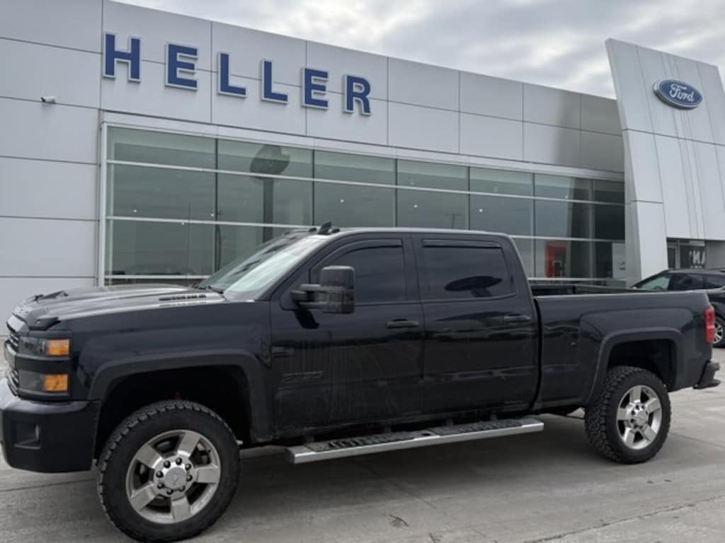 Used 2017 Chevrolet Silverado 2500HD LT Crew Cab Short Bed Truck