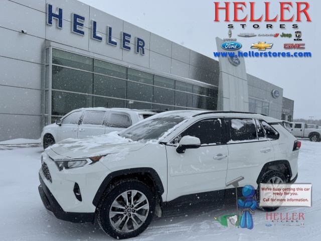 2019 Toyota RAV4 Limited's photo