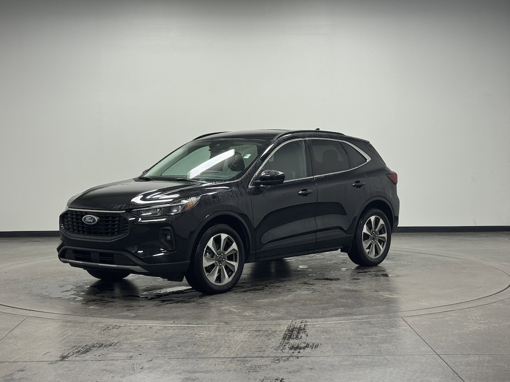 Used 2025 Ford Escape Platinum SUV