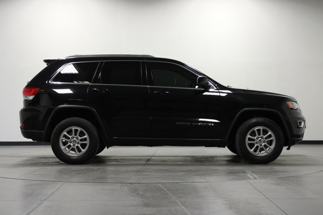 Used 2018 Jeep Grand Cherokee Laredo E with VIN 1C4RJFAG1JC228902 for sale in Pontiac, IL