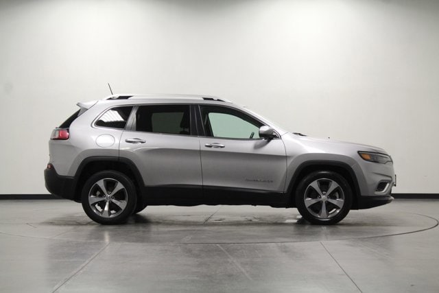 Used 2019 Jeep Cherokee Limited with VIN 1C4PJLDB2KD380995 for sale in Pontiac, IL