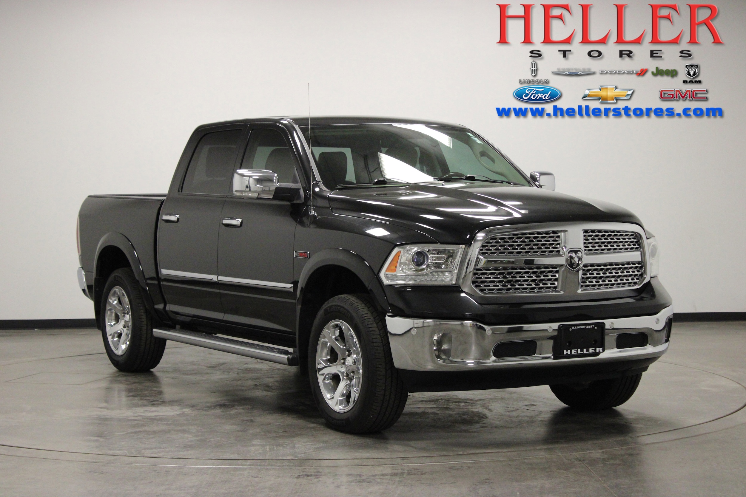 2017 RAM 1500 Laramie 4x4 Crew Cab 5'7's photo